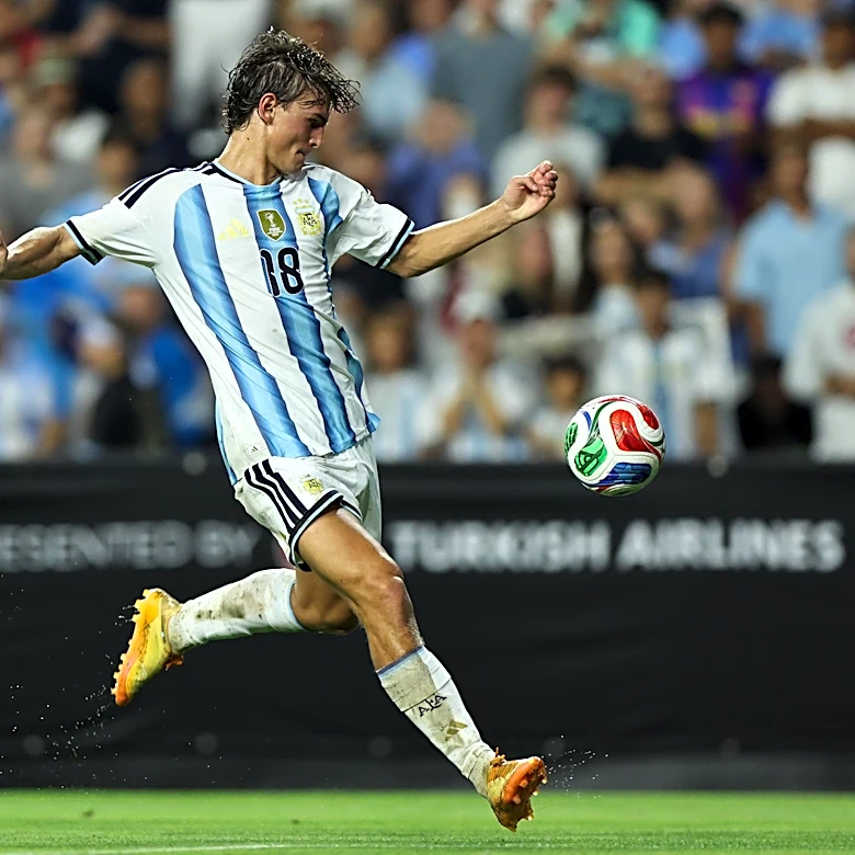 Nico Paz played for an hour in Argentina’s win against Iceland