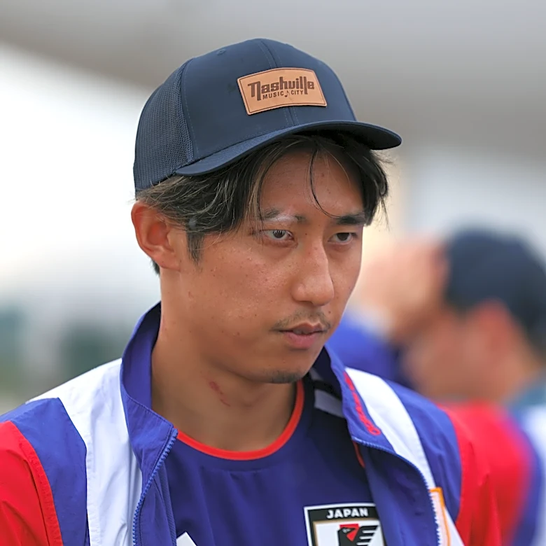 Bayern Munich News: Hiroki Itō told to find a new home; FC Bayern won’t get Arsenal star; and MORE!