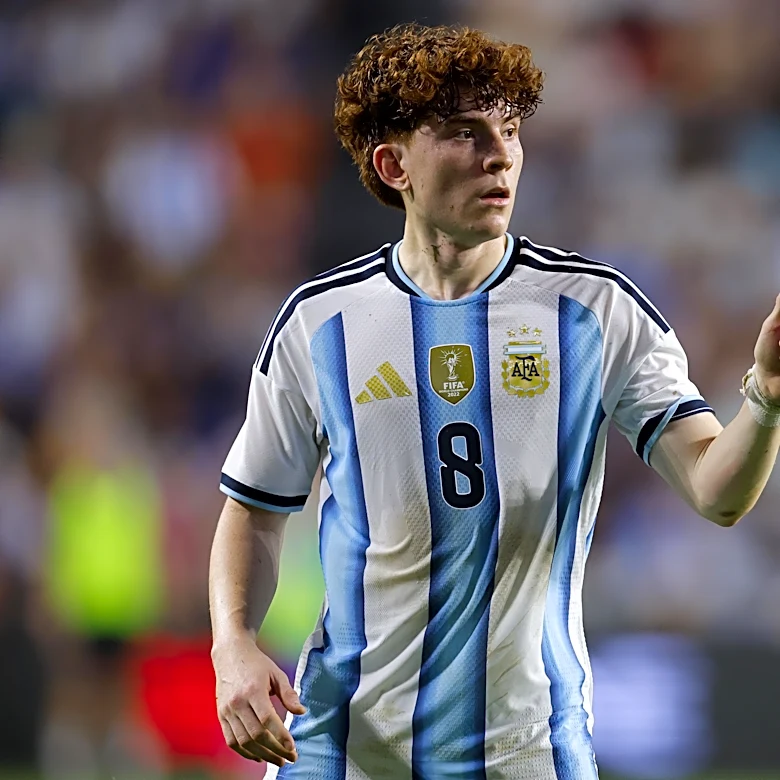 Valentín Barco scores for Argentina; Nicolas Jackson sees red for Senegal