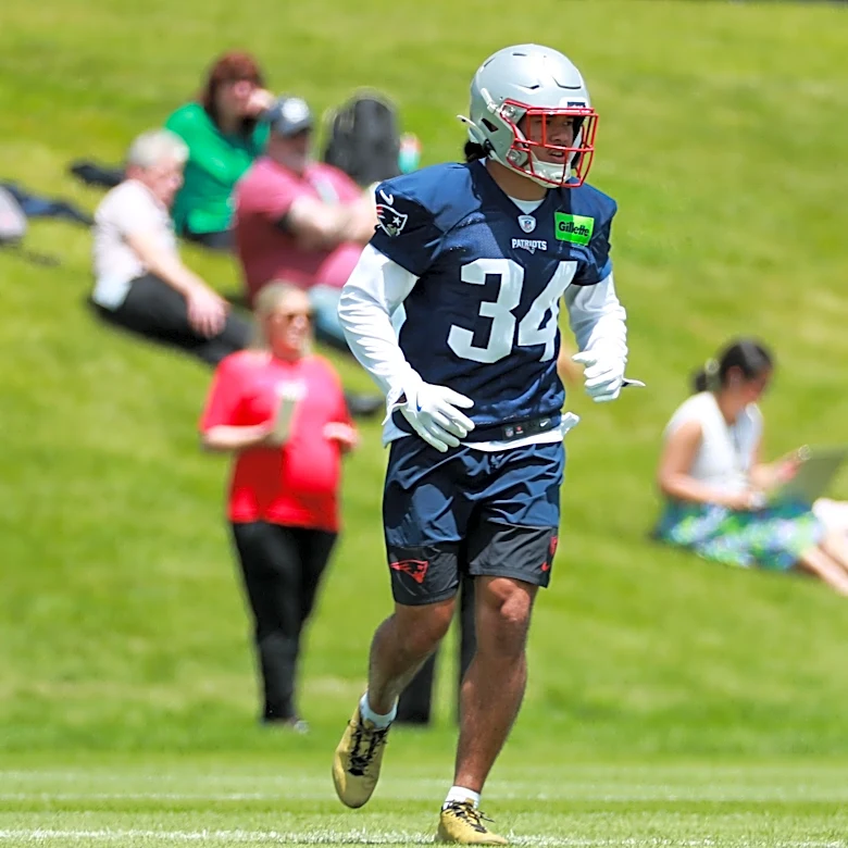 Patriots consider ex-tryout player for special teams ‘quarterback’ role