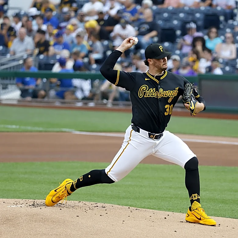 Paul Skenes connects with local little leaguers in Pittsburgh