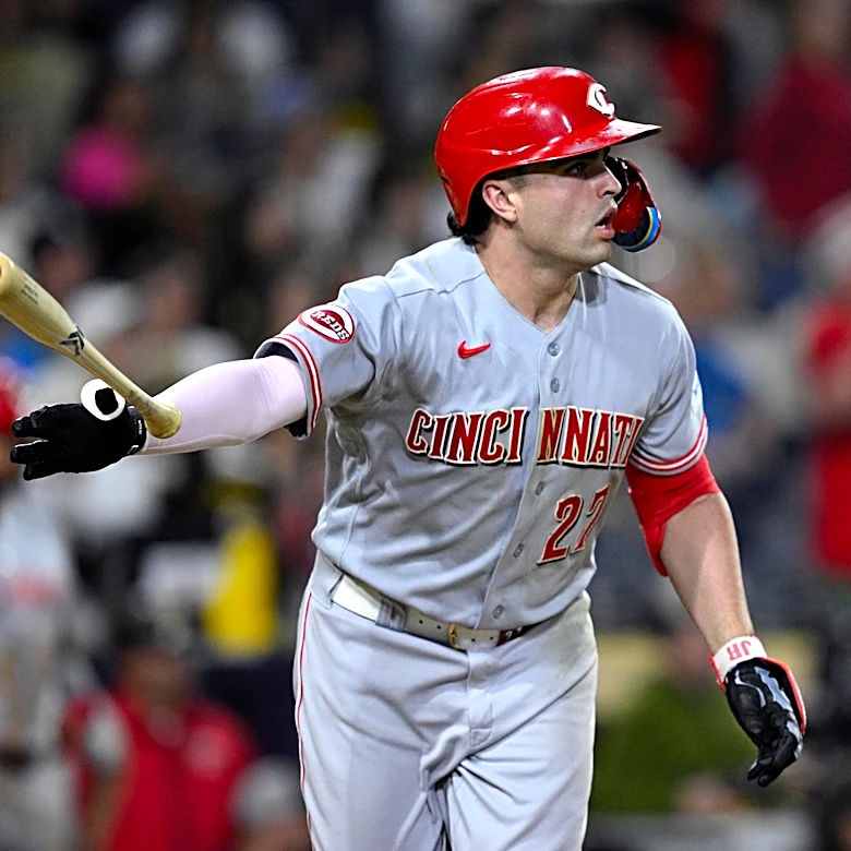 Extra-innings homer from Sal Stewart gives Reds 5-3 win over Padres