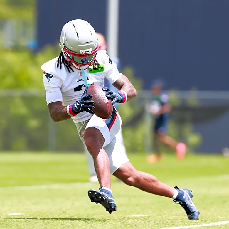 Patriots links 6/09/26: Day 1 notes: Maye, offense sharp
