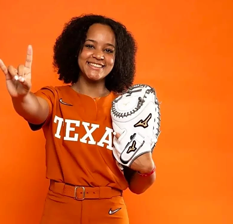 Former Arizona State C Samantha Swan signs with Texas