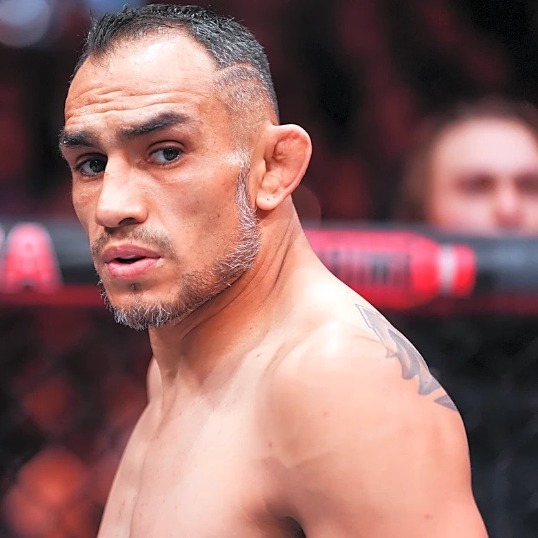 Video: Record-setting UFC loser explains life-saving secret wrestling background ahead of daunting Arman Tsarukyan RAF 10 co-main event match