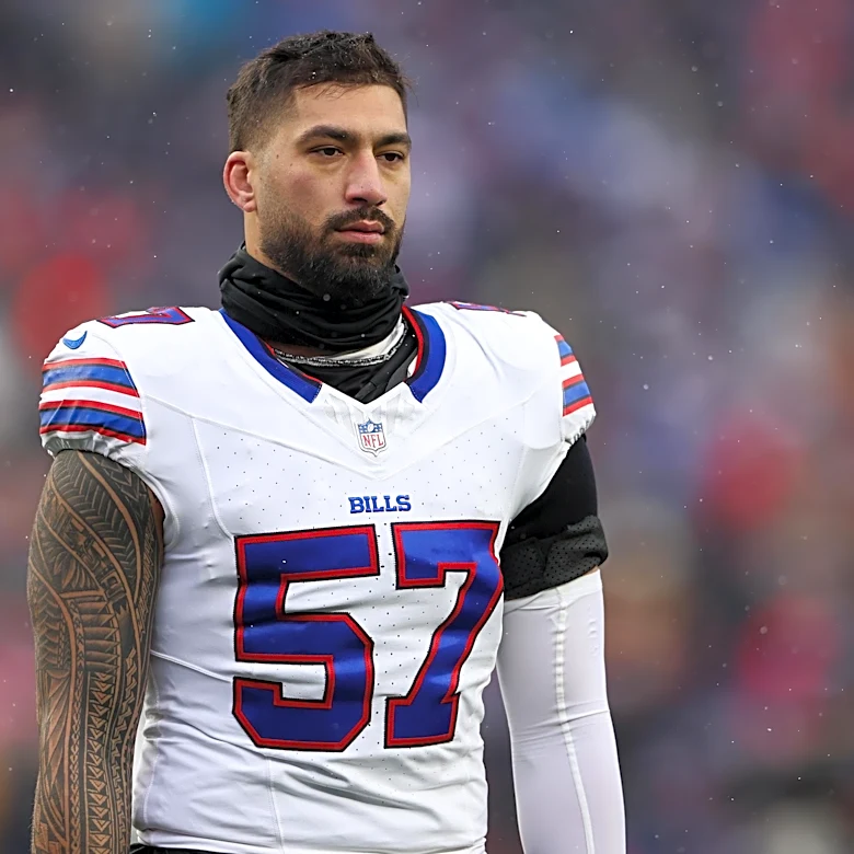 A.J. Epenesa signs with Philadelphia Eagles