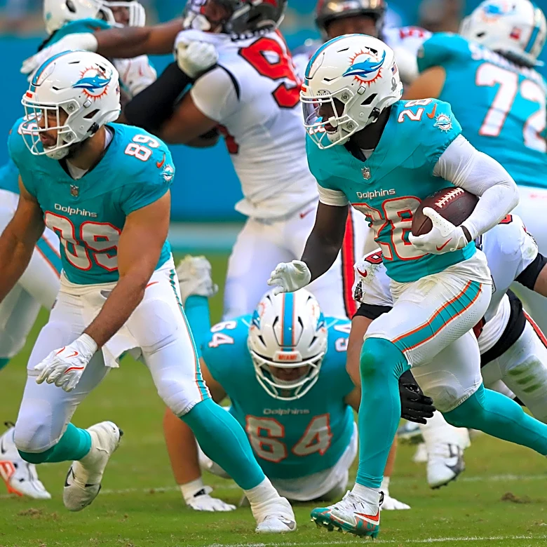 Your Take On Achane Joining The Elite 1,000 Yd Rushing And Reciving Club
