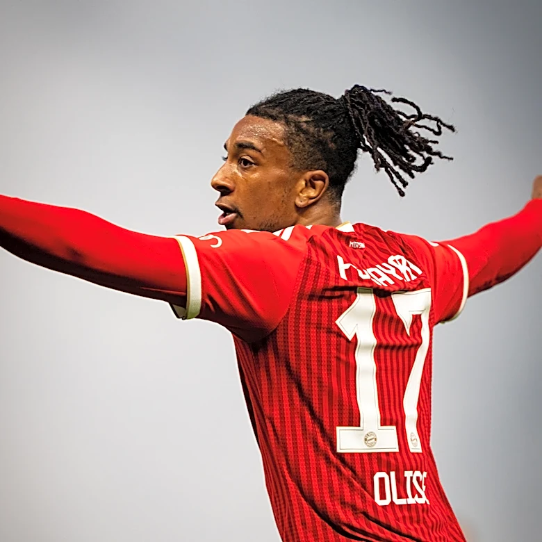 Bayern Munich News: PSG wants Michael Olise; Bayern out on Rafael Leão; and MORE!
