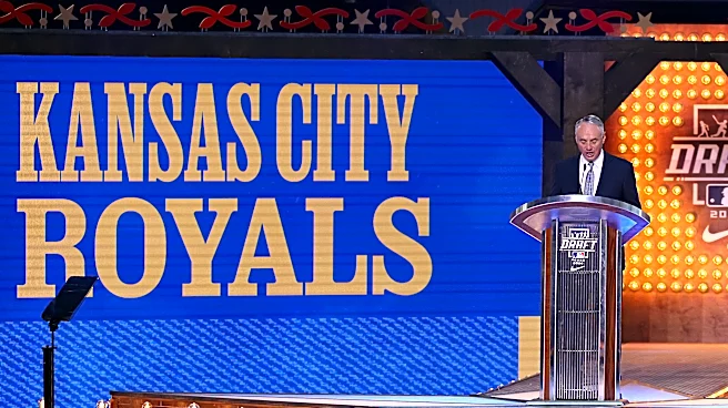 What are early mock drafts saying about the Royals?