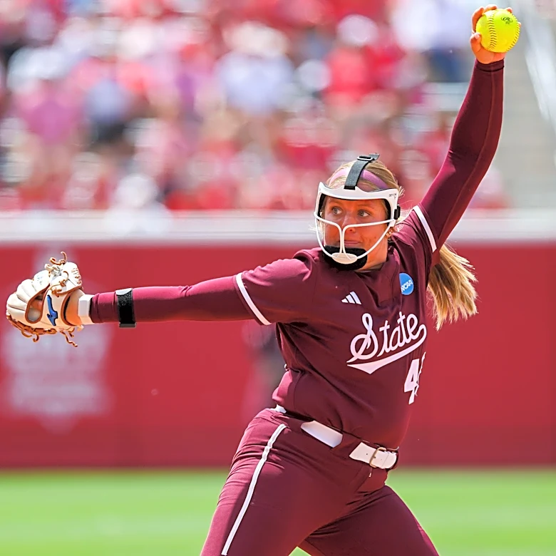NCAA Softball: Arizona Wildcats in hunt for a battery