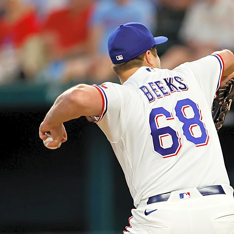 Beeks to the injured list, Curvelo recalled