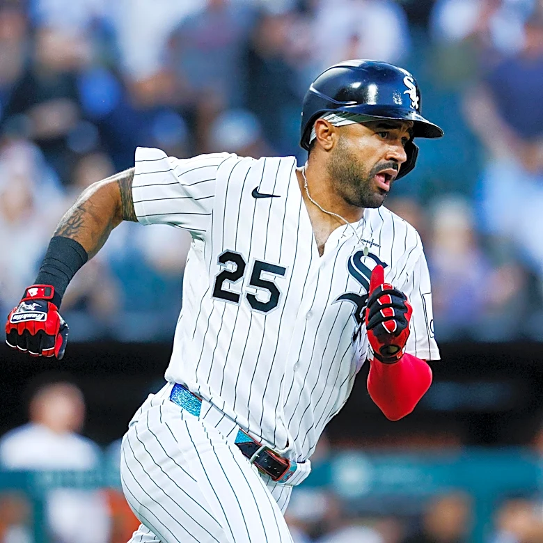 Phillies make a trade, acquire Derek Hill from White Sox