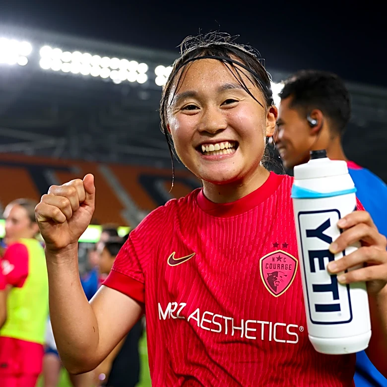 Midfielder Shinomi Koyama and North Carolina Courage agree to contract extension through 2029