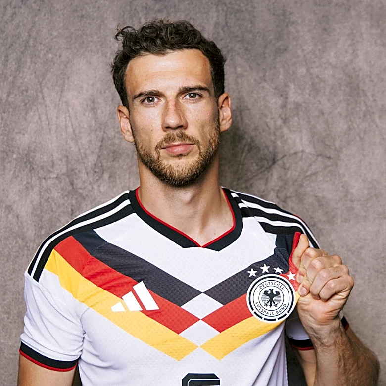 Breaking: Bayern Munich’s Leon Goretzka talking to the Chicago Fire