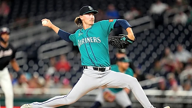Mariners prove a little rain can’t hurt, win 10-2 over Nationals