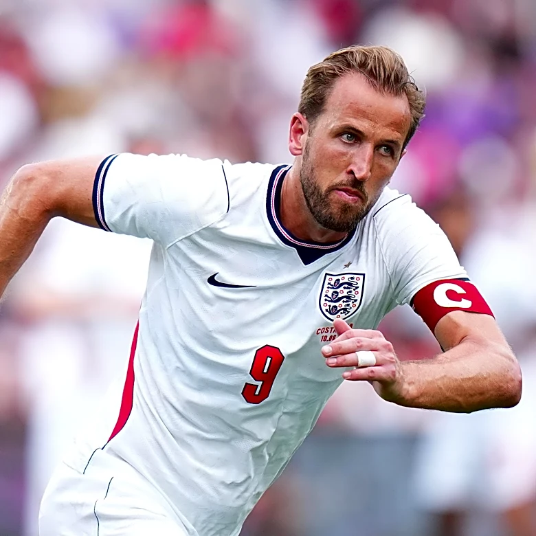 Welcome to America! England’s boots, equipment stolen