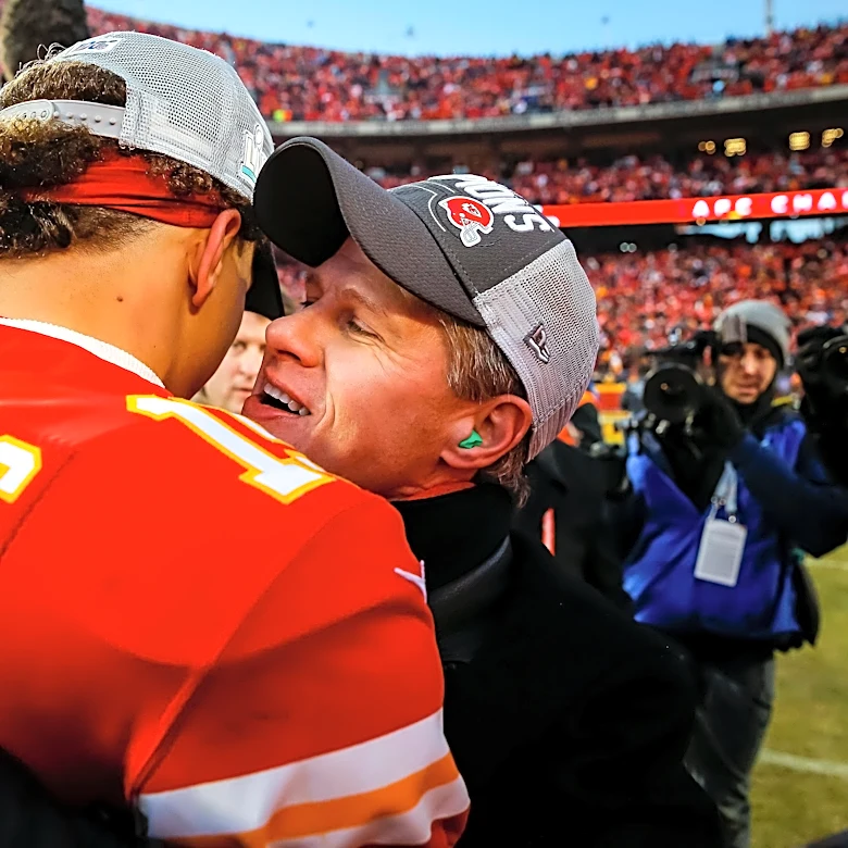 Patrick Mahomes is placing trust in Chiefs Chairman and CEO Clark Hunt