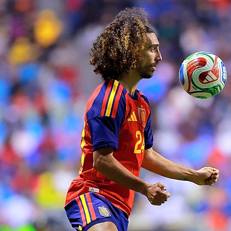 Marc Cucurella had positive first chat with Xabi Alonso