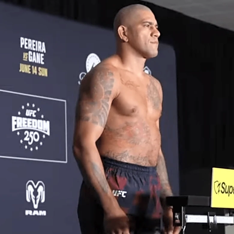 UFC White House weigh-in results: Alex Pereira weighs more than than Ciryl Gane for heavyweight debut