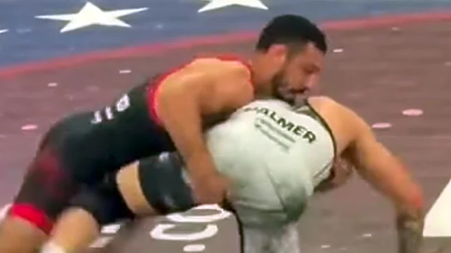 RAF 10 results: Aaron Pico dominates Lance Palmer with tech fall victory in return to wrestling