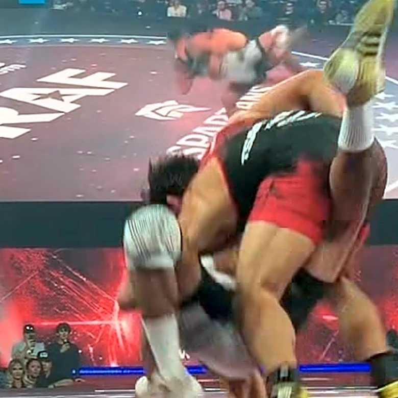 RAF 10 video: Arman Tsarukyan slams Tony Ferguson twice before winning tech fall victory