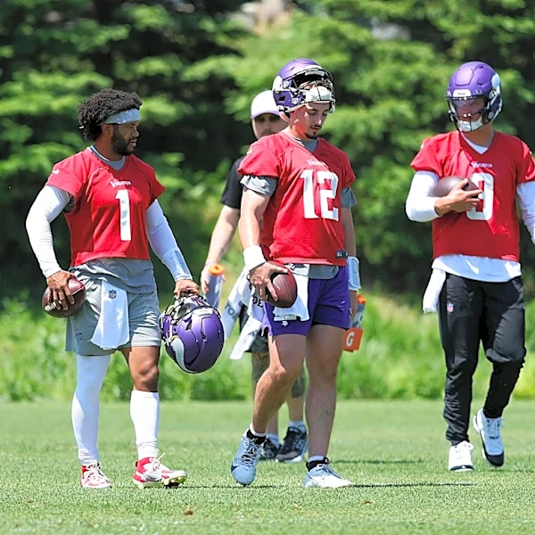 SB Nation Reacts Results: Vikings Fans Split on QB Competition