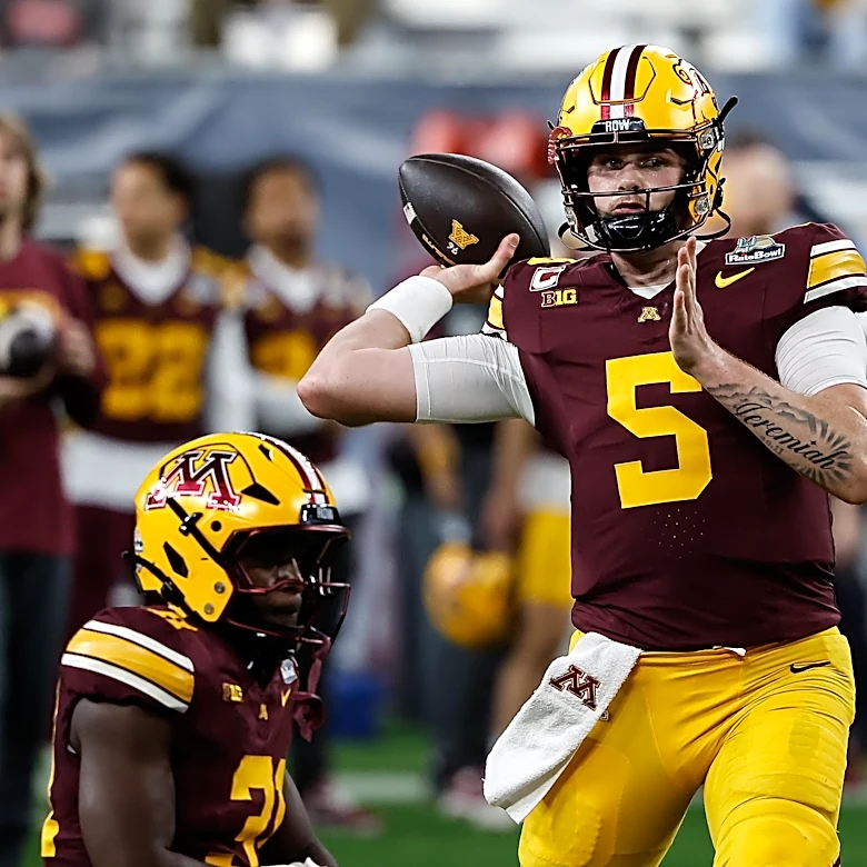 New 2027 mock draft gives Steelers fans new QB to watch