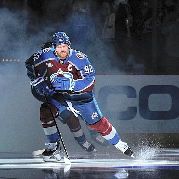 Weekly Cupcakes: Landeskog is honored twice