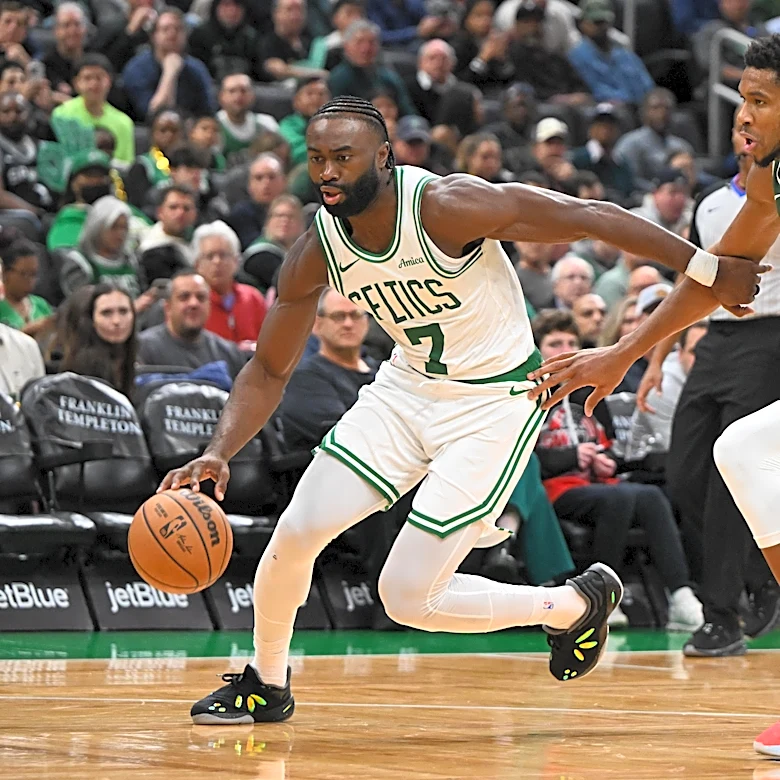 Stuck in the Middle with You—The Week in Green
