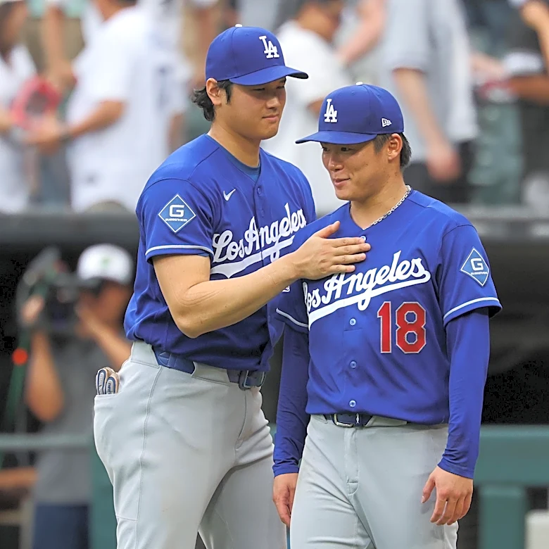 Yoshinobu Yamamoto flirts with perfection on so-so Dodgers road trip