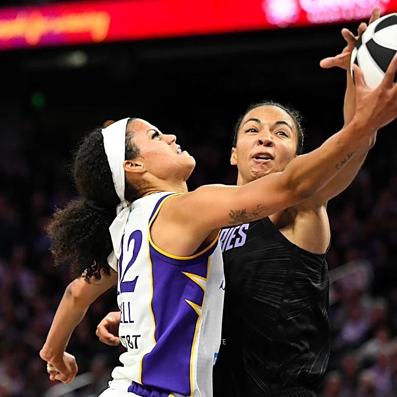 Sparks’ lack of offense leads to blowout loss to Valkyries