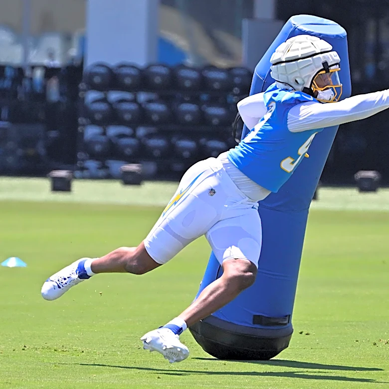 Los Angeles Chargers 90-in-90: EDGE Garmon Randolph