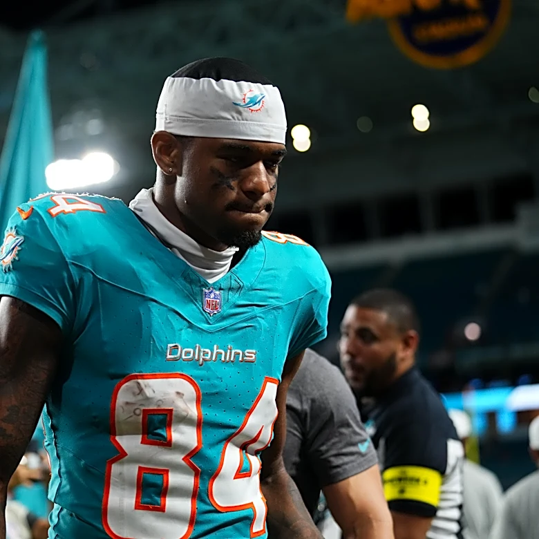 Former Miami Dolphins wide receiver signs with Philadelphia Eagles