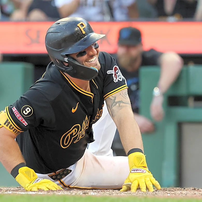 Pirates fall below .500 for the first time since March 31