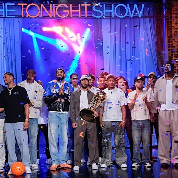 Knicks Bulletin: ‘Build that little big-headed a statue, bro’