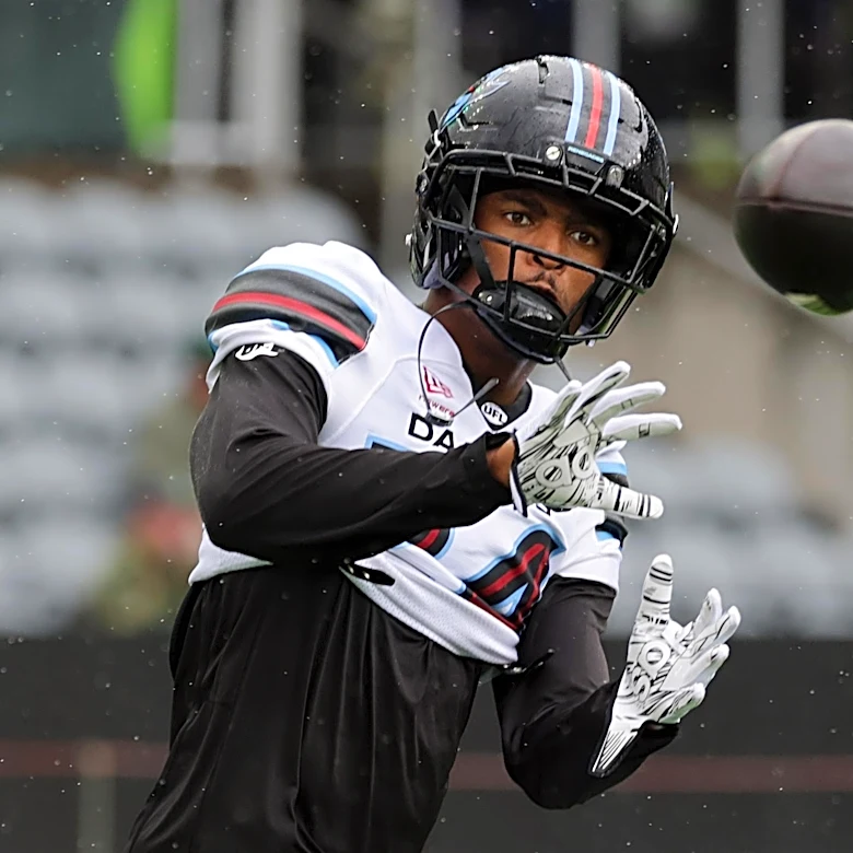 Eagles reportedly sign another UFL player