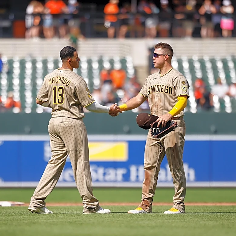 Padres recently-potent offense hits skid against Cards