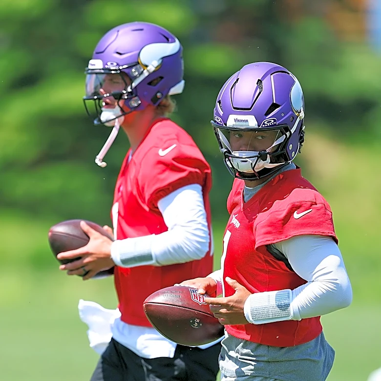 Why the Vikings Quarterback Competition Could Backfire