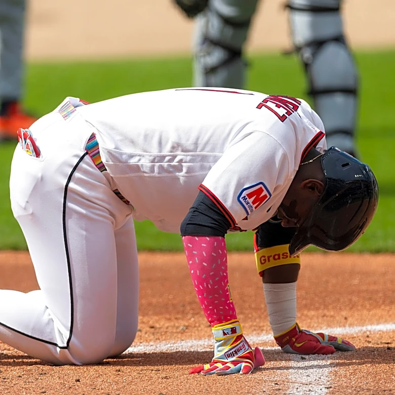 Guardians News: Angel Martinez on IL, Petey Halpin Called Up