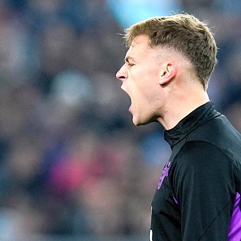 Germany players spooked by venomous snake