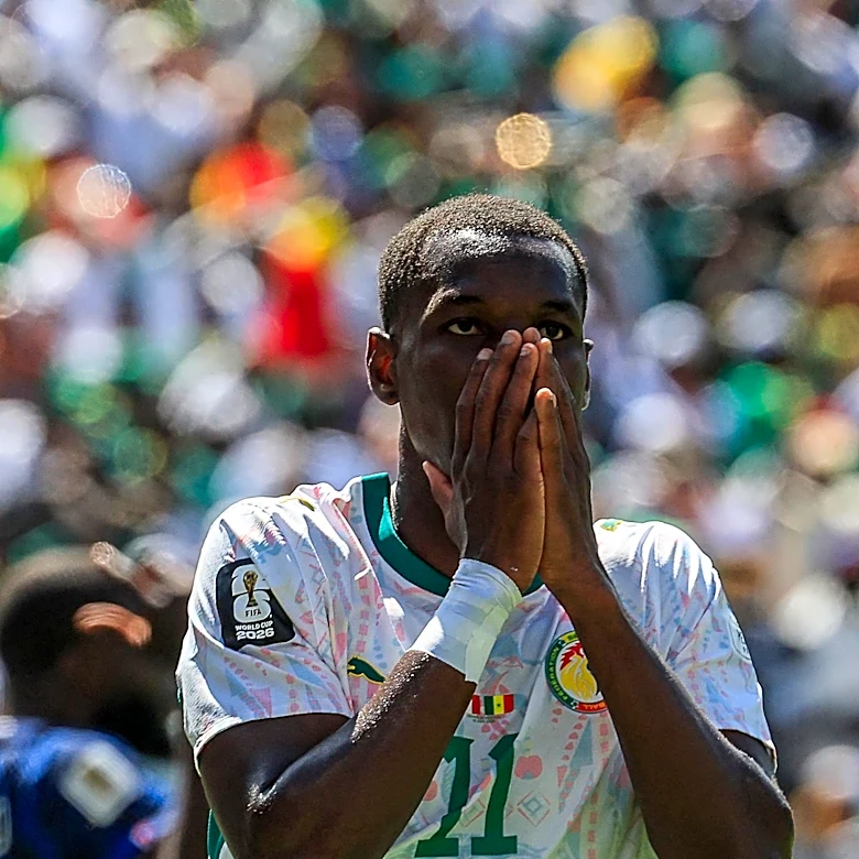 Nicolas Jackson denied by post, flag as France overcome Senegal, 3-1