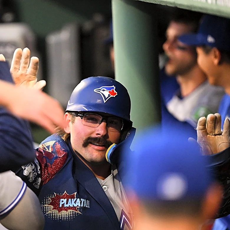 Jays Hit Three Home Runs, Beat Red Sox