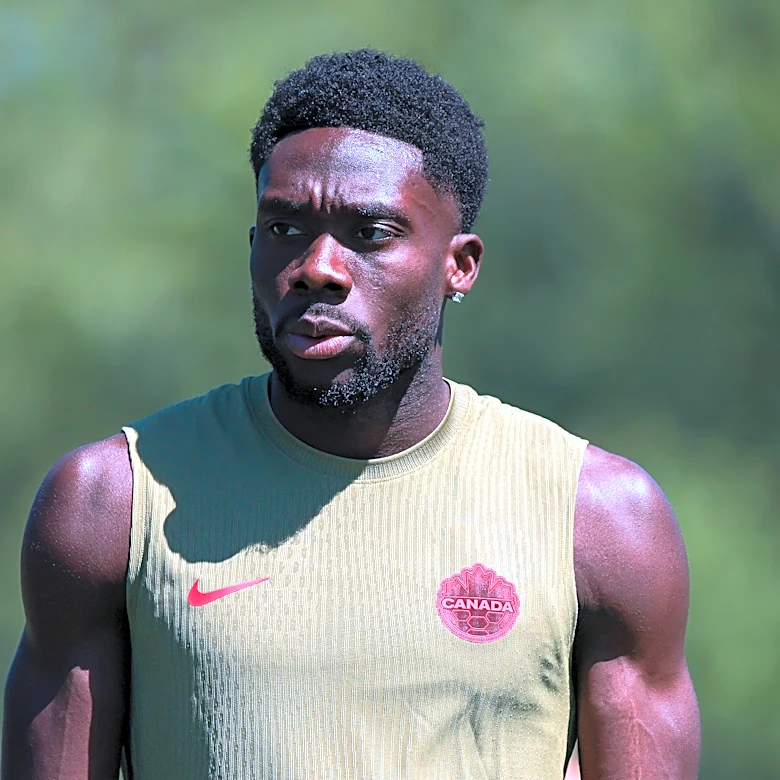 Bayern Munich star Alphonso Davies could play for Canada vs. Qatar