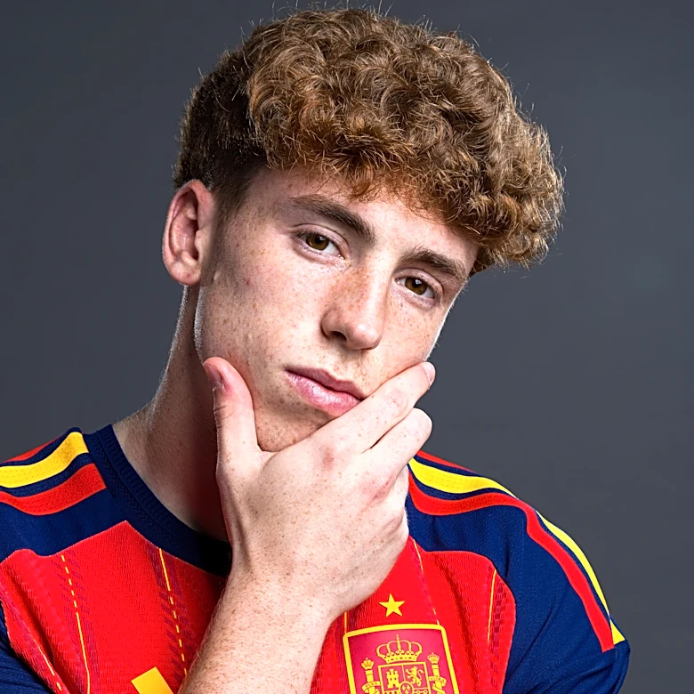 Victor Muñoz Reportedly Passes Medical Ahead of Liverpool Move