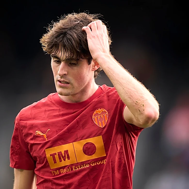 Barcelona add Javi Guerra to summer shortlist after talks with agent