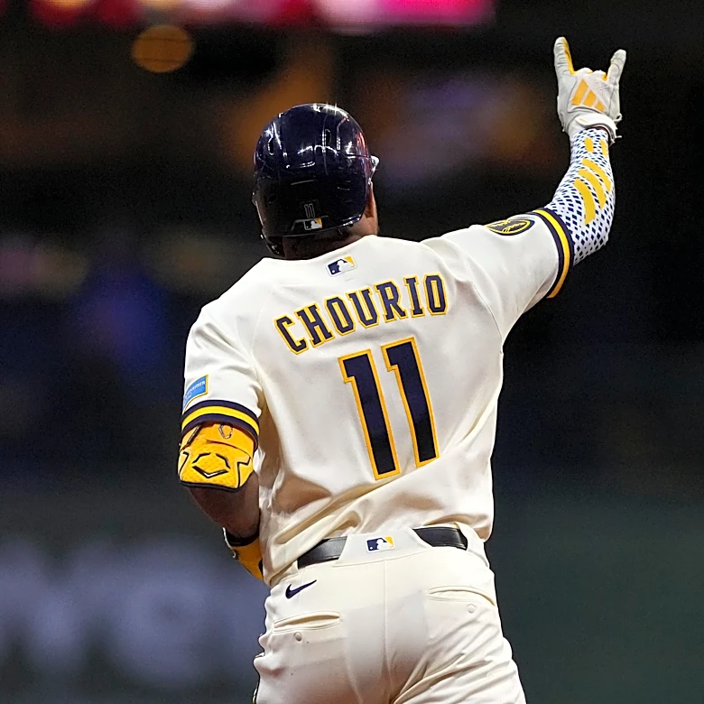 Game Discussion: Milwaukee Brewers (45-26) vs. Cleveland Guardians (39-35)