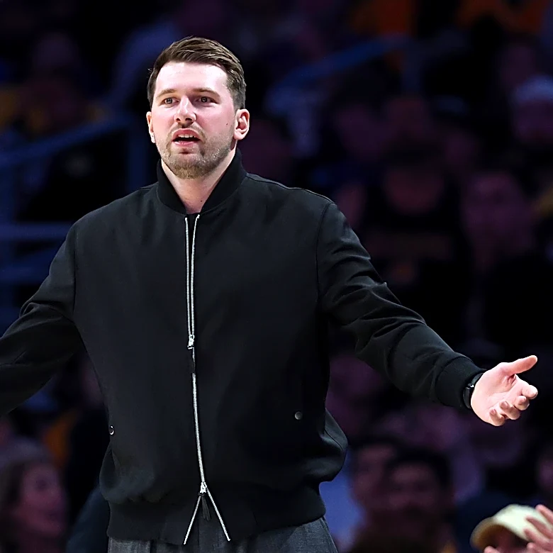 Luka Dončić has had ‘constant communication’ with Lakers, wants ‘A-list center’