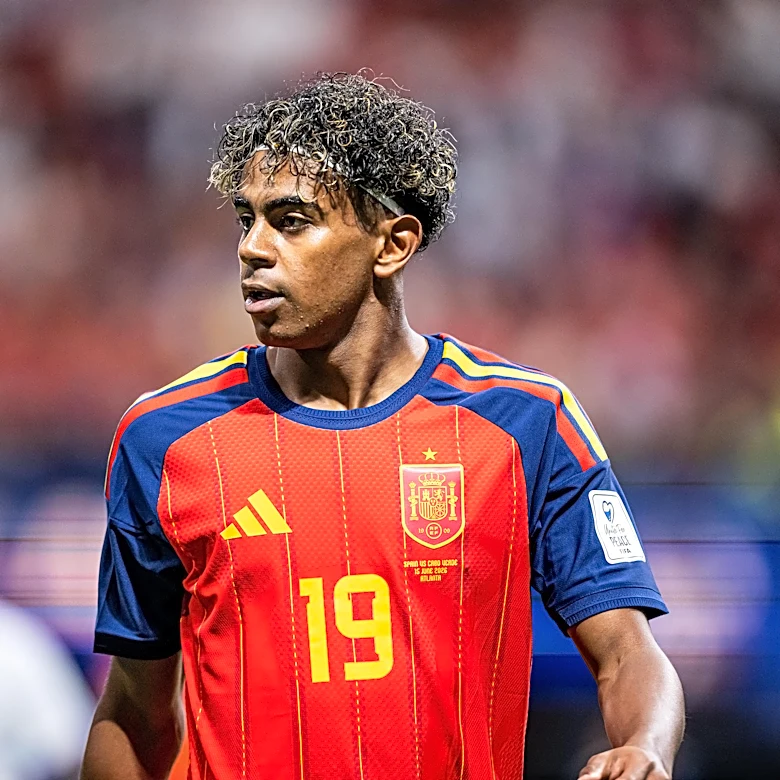 ‘Around an hour’ – Spain boss responds to talk Lamine Yamal will start against Saudi Arabia