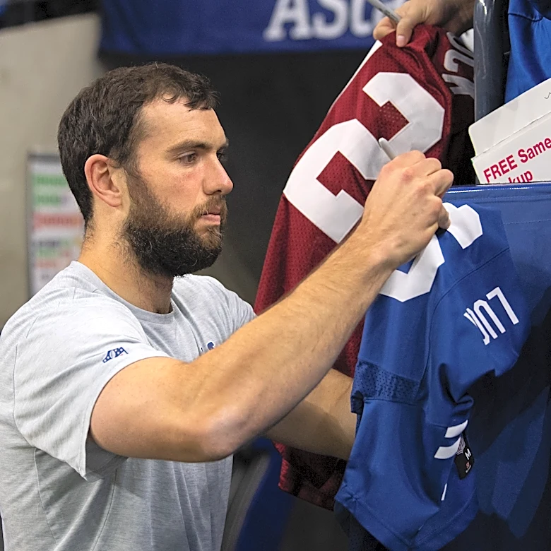 Colts what if: What if the Colts had traded Luck for picks?