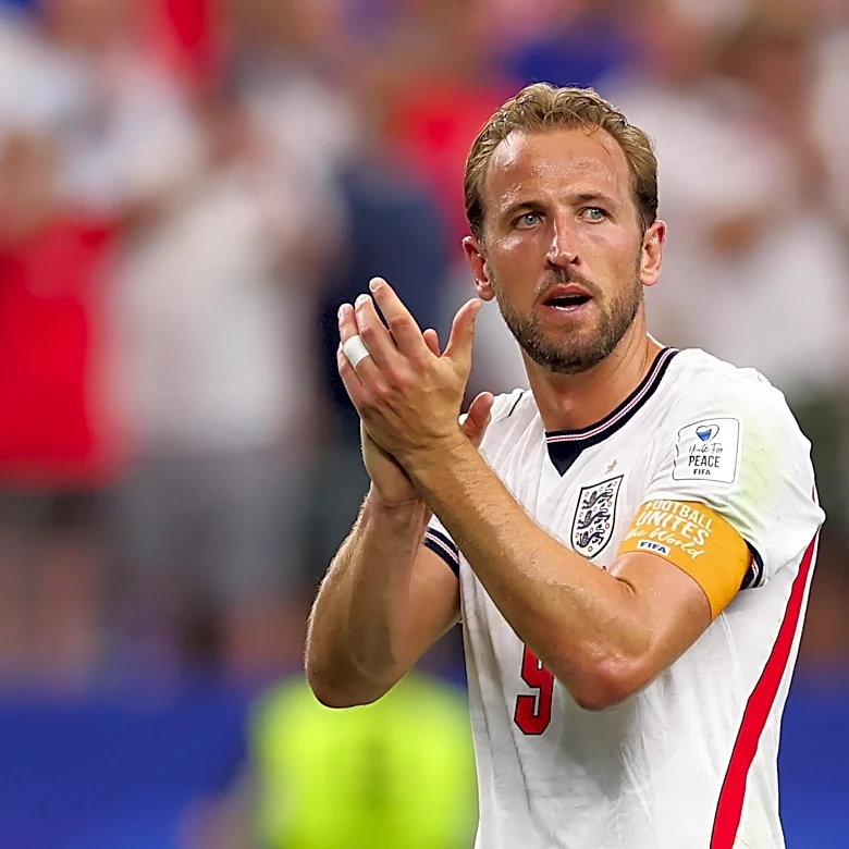 Weekend Warm-up: Bayern Munich star Harry Kane just wants patience with regard to his contract; Throwing it back to Audioslave; World Cup predictio...